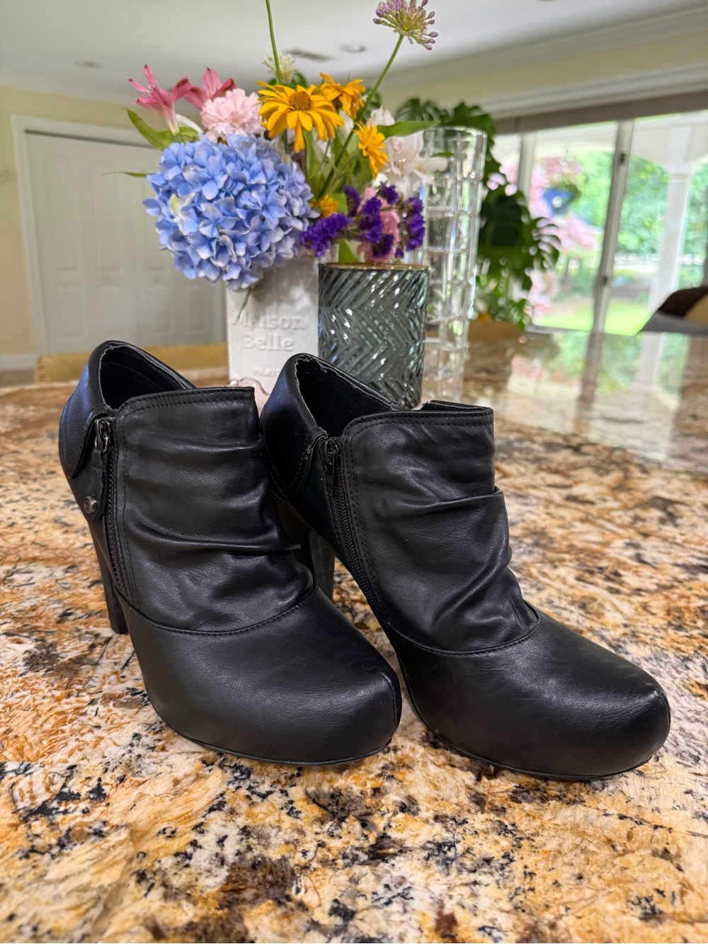 G by Guess Black Leather Ankle Booties with Side Zipper 8.5